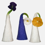 Gefilzter Eierwärmer mit Blume