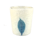 Eingefilzt ein Skeletblatt.